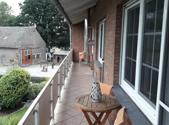 Casa Mediterrana * 埃克拉特